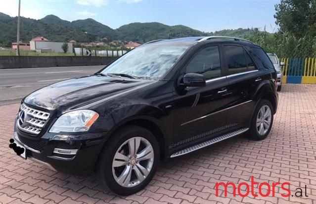 2011' Mercedes-Benz ML 350 photo #1