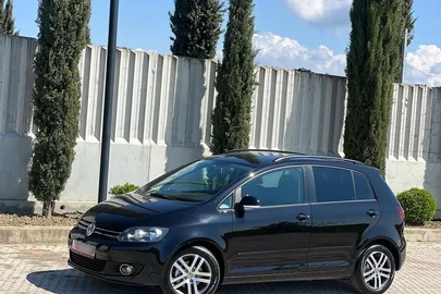 2011' Volkswagen Golf Plus