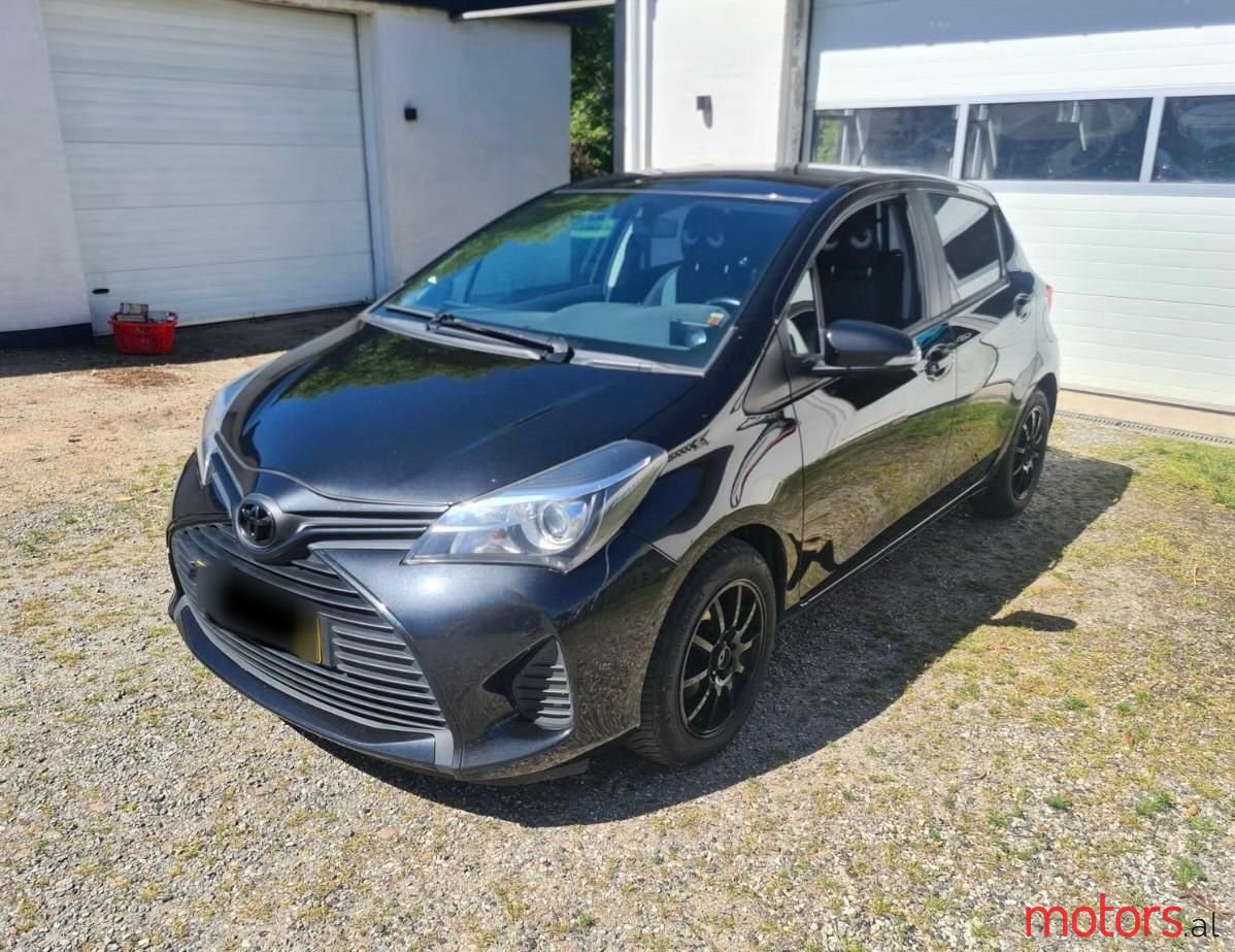 2016' Toyota Yaris photo #1