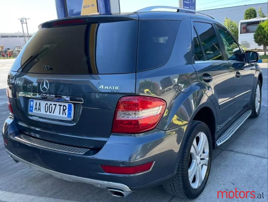 2010' Mercedes-Benz ML 350 photo #5