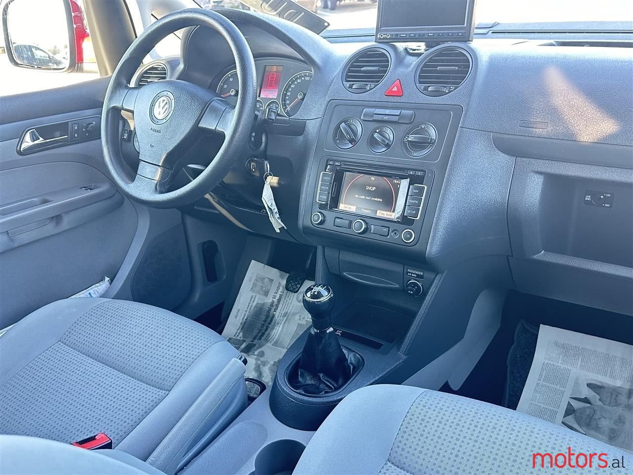 2009' Volkswagen Caddy photo #6