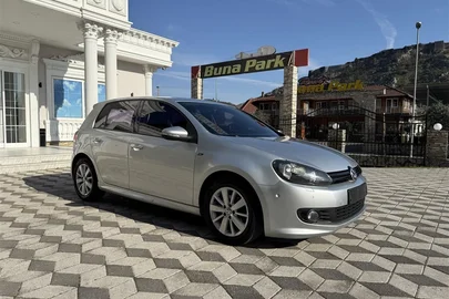 2012' Volkswagen Golf