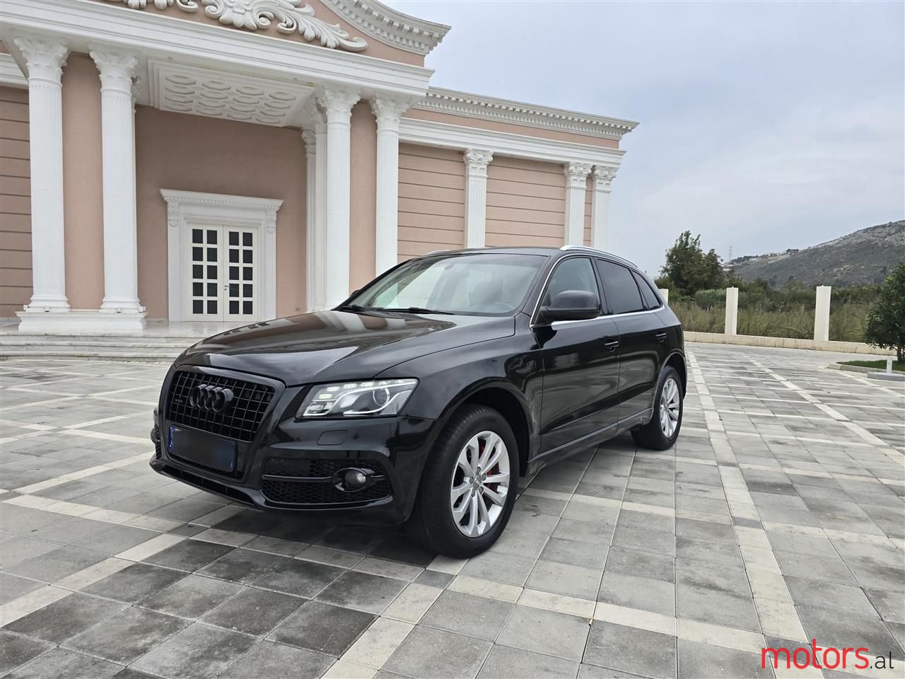 2009' Audi Q5 photo #1