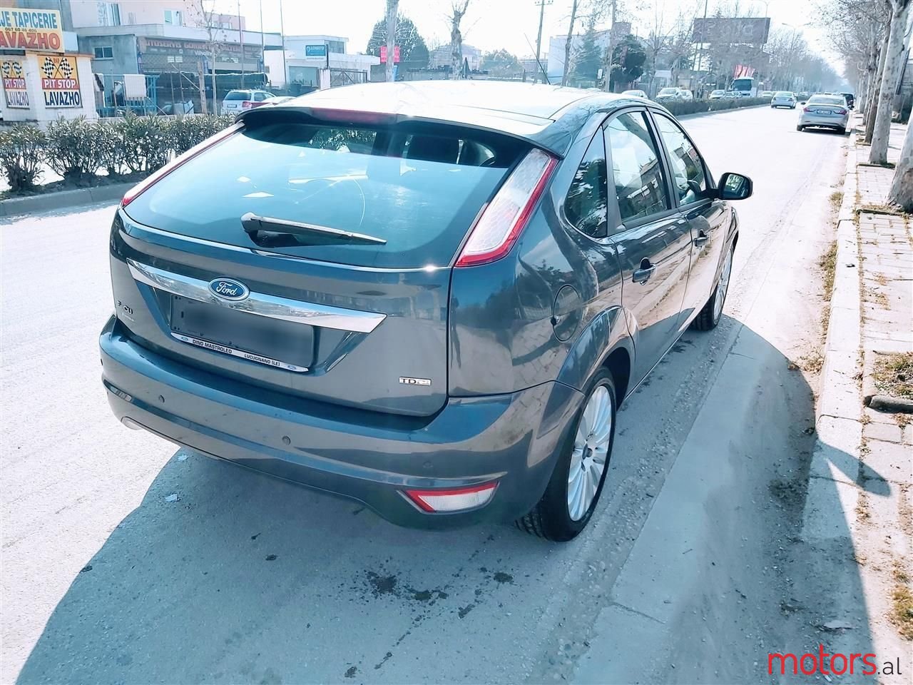 2010' Ford Focus photo #5