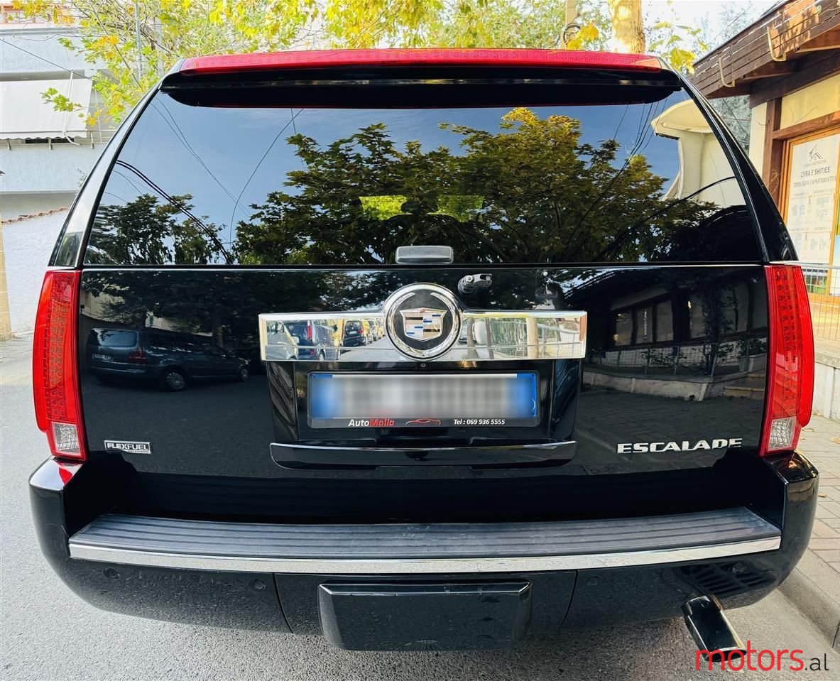 2011' Cadillac Escalade photo #5