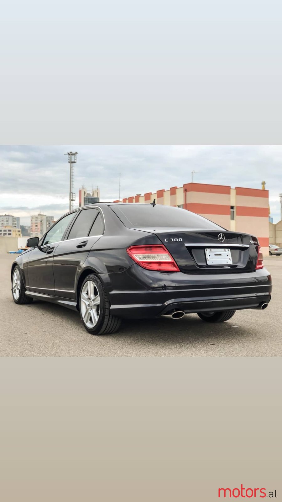2011' Mercedes-Benz C-Class photo #5