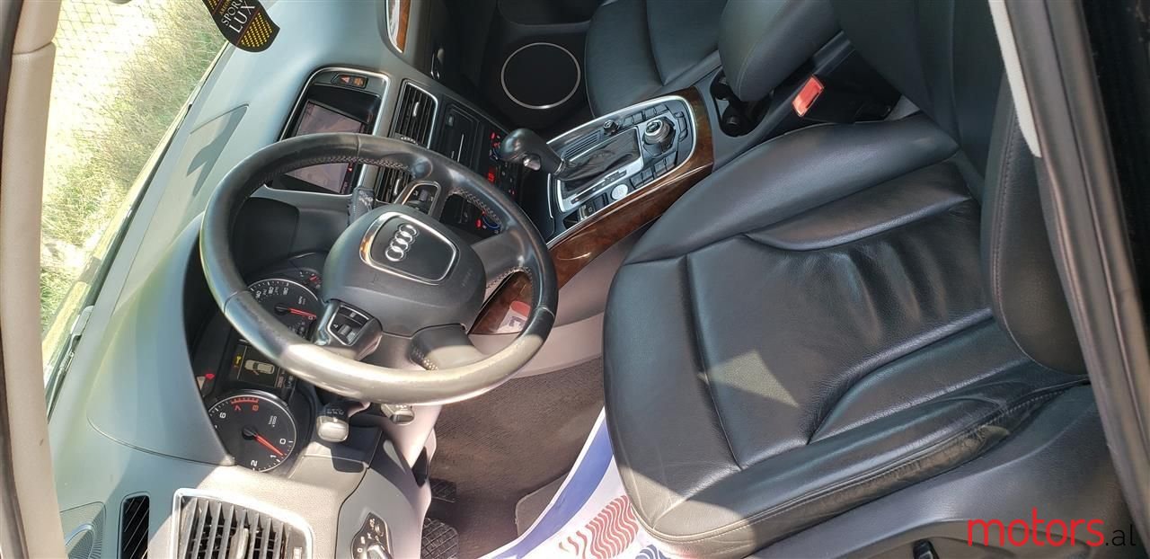 2012' Audi Q5 photo #5