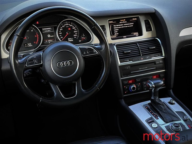 2015' Audi Q7 photo #6