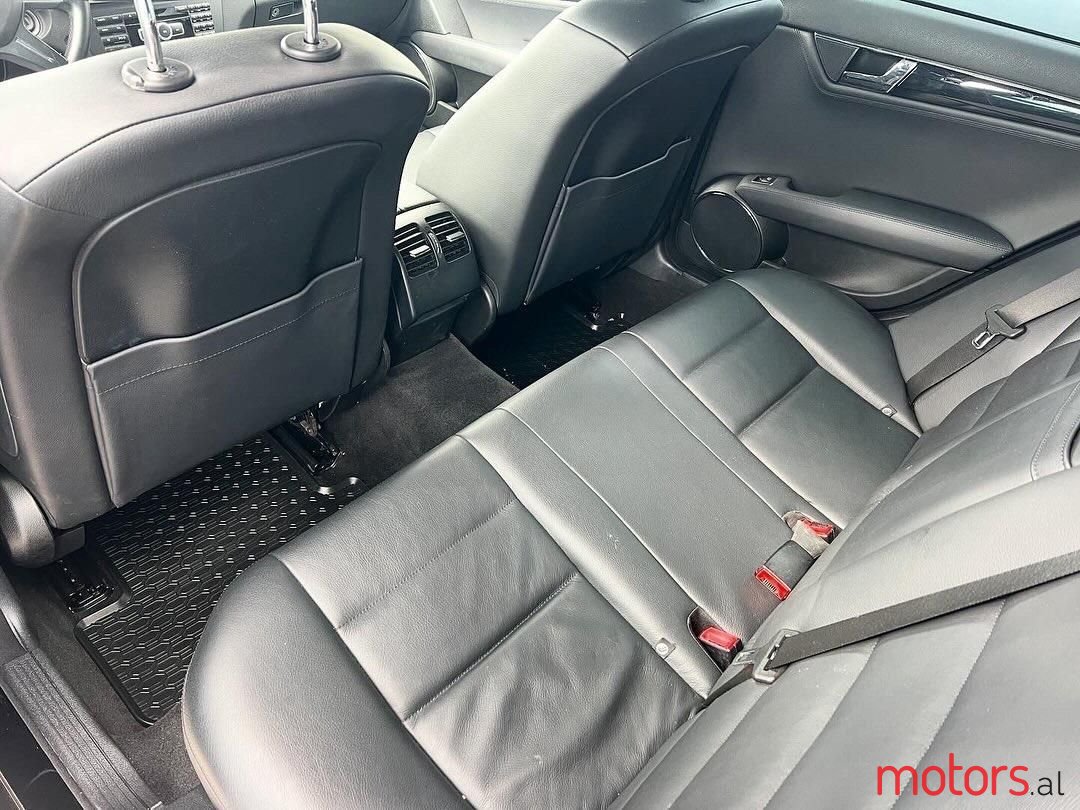 2013' Mercedes-Benz C 220 photo #6