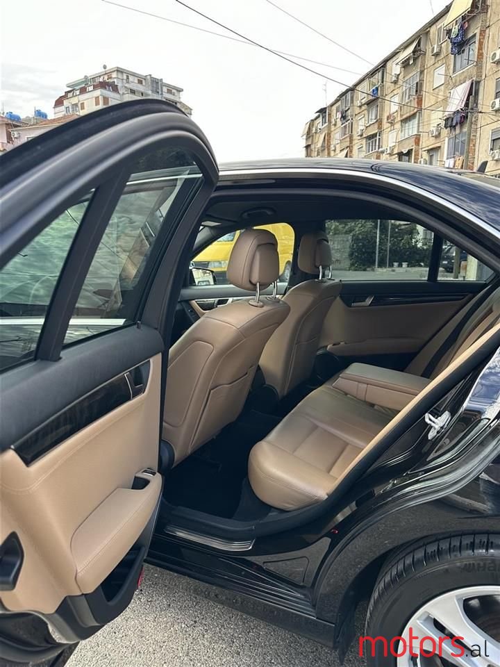 2011' Mercedes-Benz C 220 photo #5