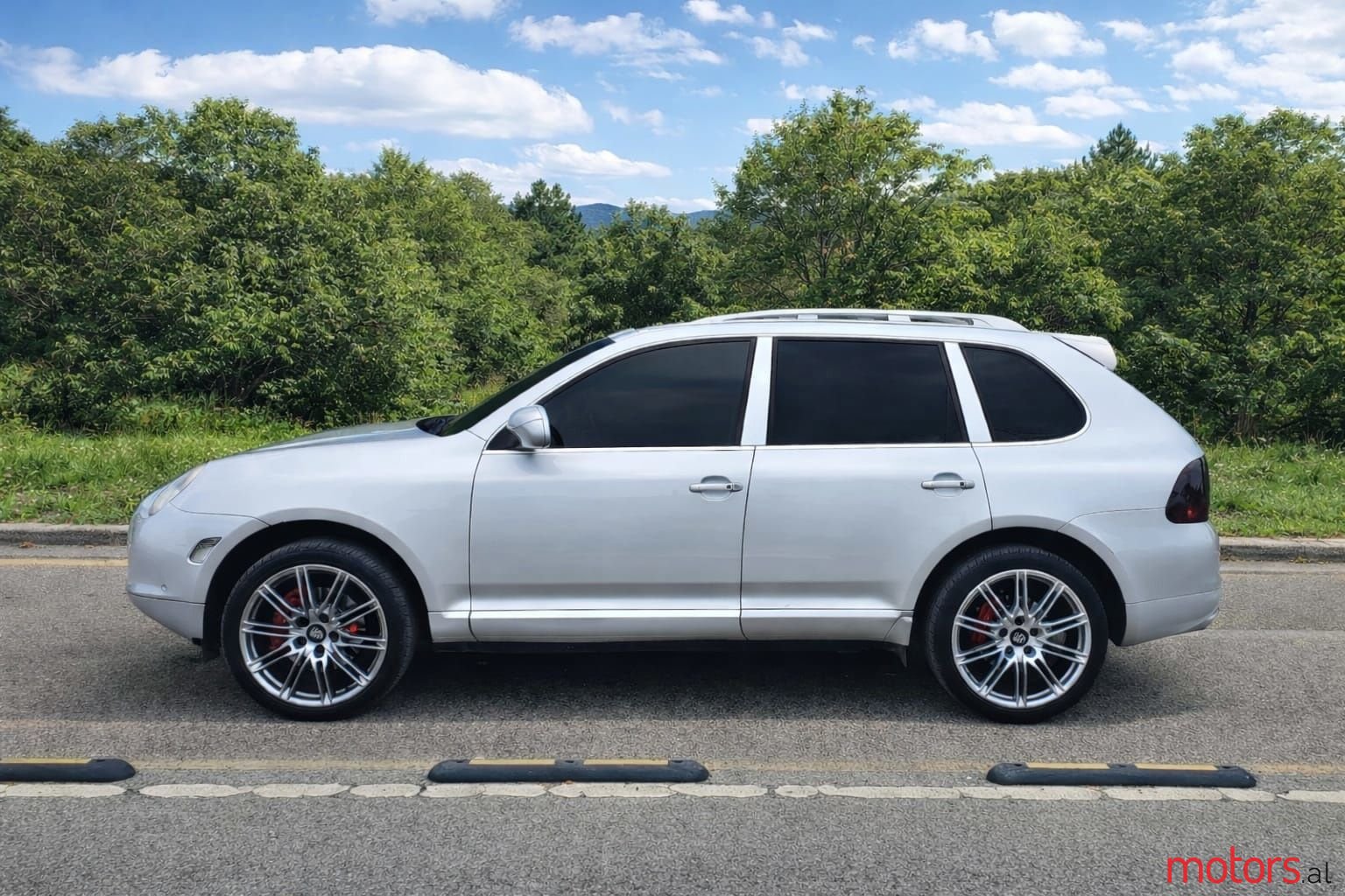 2007' Porsche Cayenne photo #1