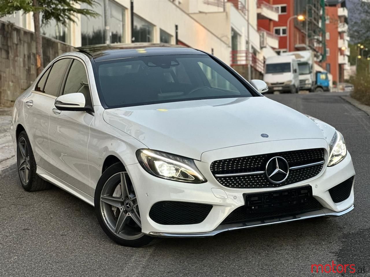 2016' Mercedes-Benz C 250 photo #1