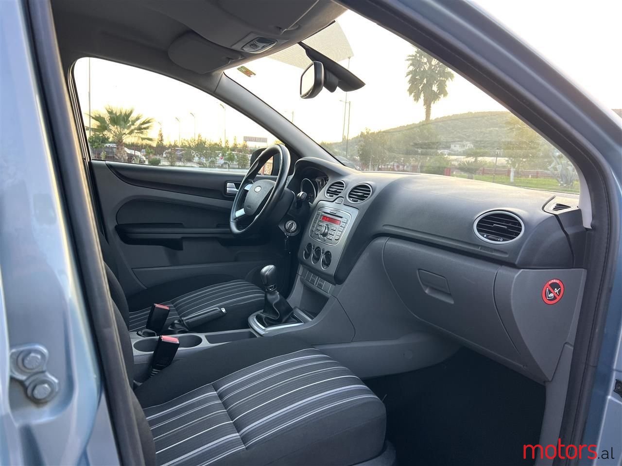 2009' Ford Focus photo #5