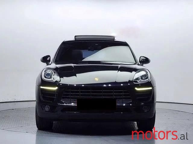 2016' Porsche Macan photo #1