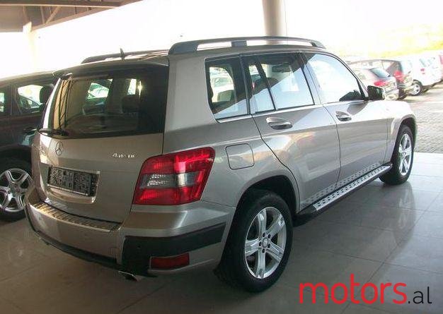 2010' Mercedes-Benz GLK-Class photo #2