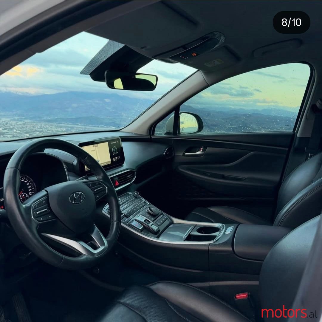 2020' Hyundai Santa Fe photo #3