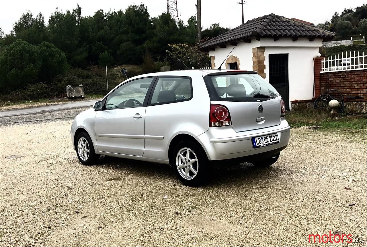 2005' Volkswagen Polo photo #5