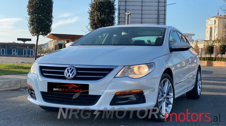 2013' Volkswagen Passat CC photo #1