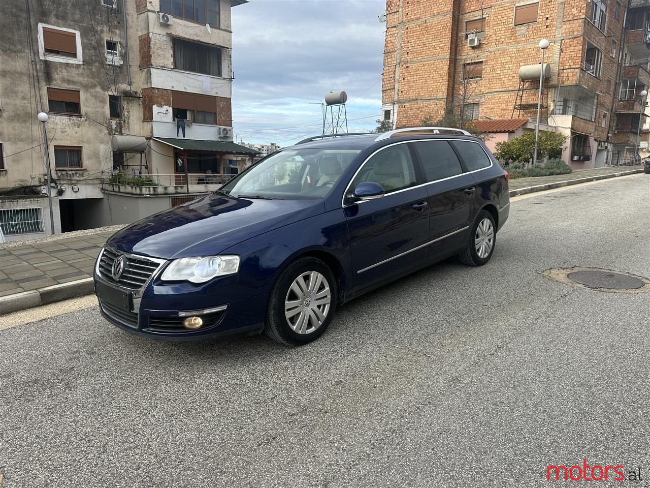 2010' Volkswagen Passat photo #4