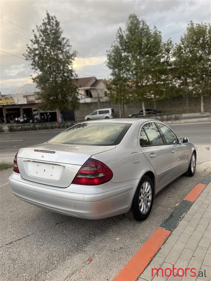 2006' Mercedes-Benz E 200 photo #5