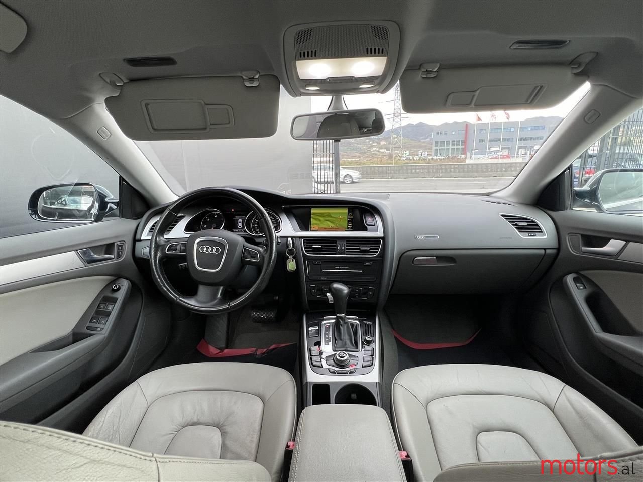 2010' Audi A5 photo #6