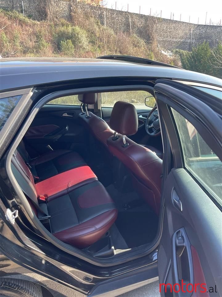 2013' Ford Focus photo #5