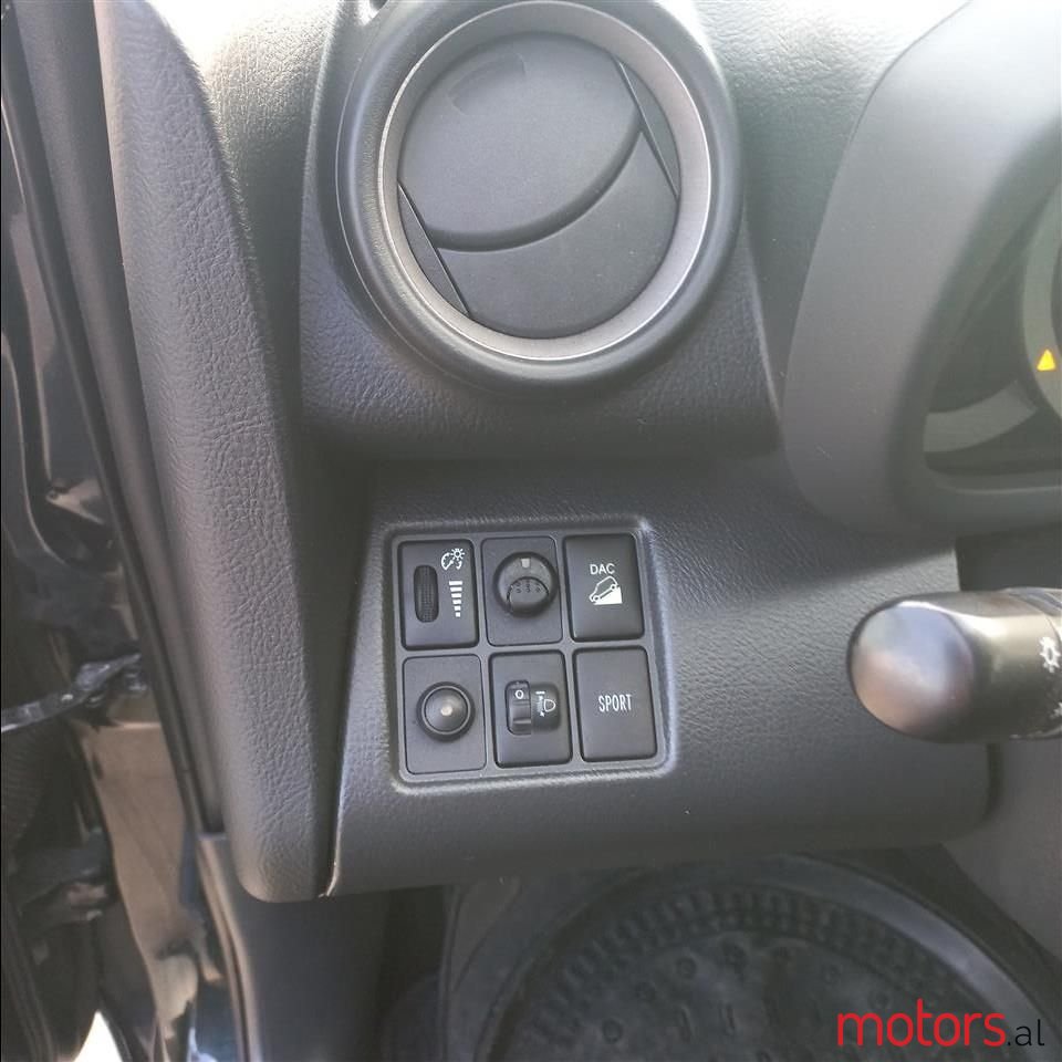 2011' Toyota RAV4 photo #2