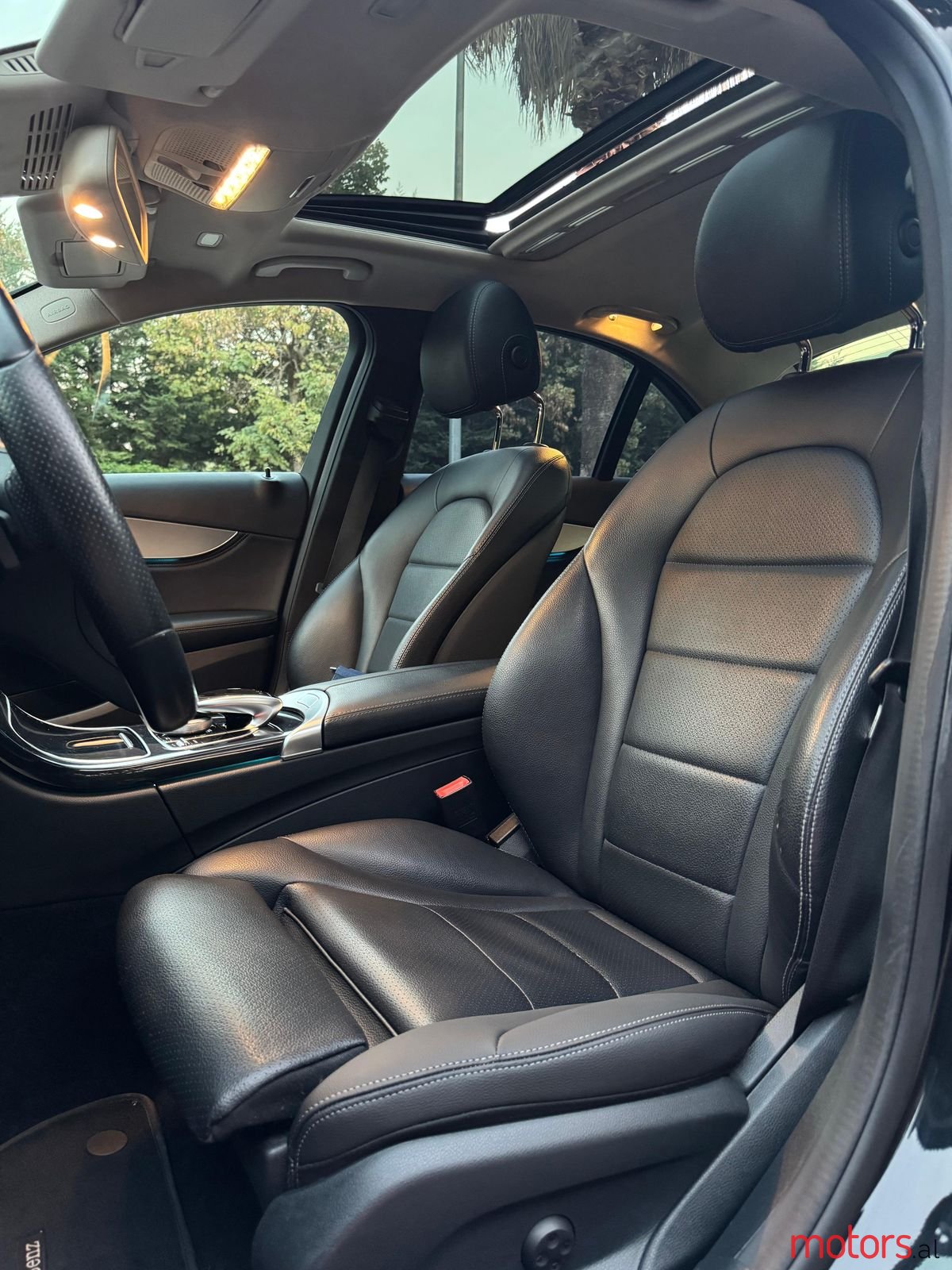 2015' Mercedes-Benz C 220 photo #3