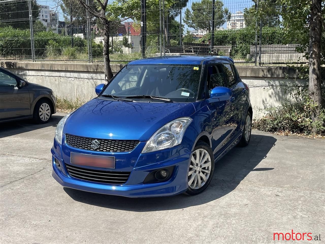 2011' Suzuki Swift photo #2