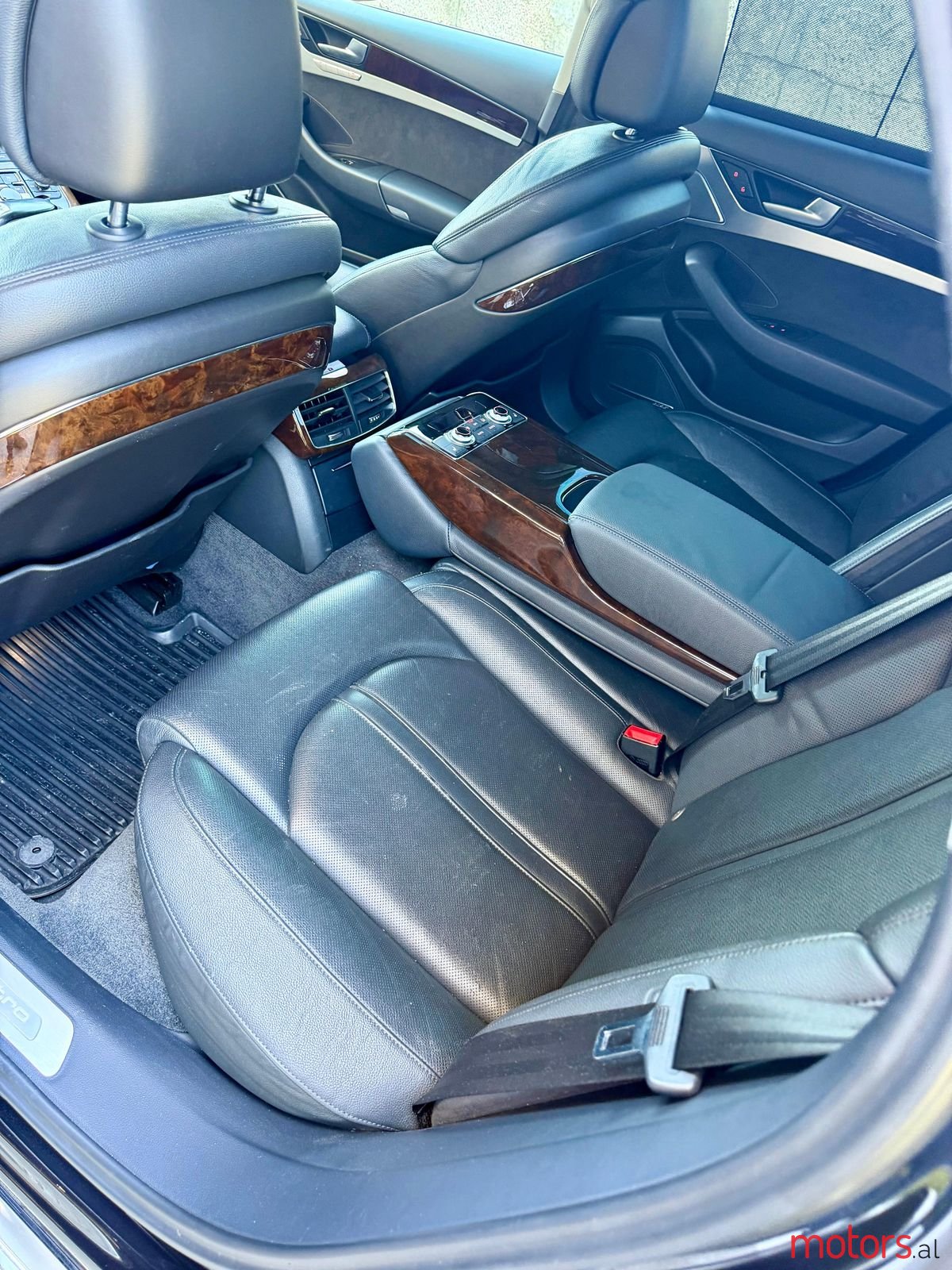 2015' Audi A8 photo #2