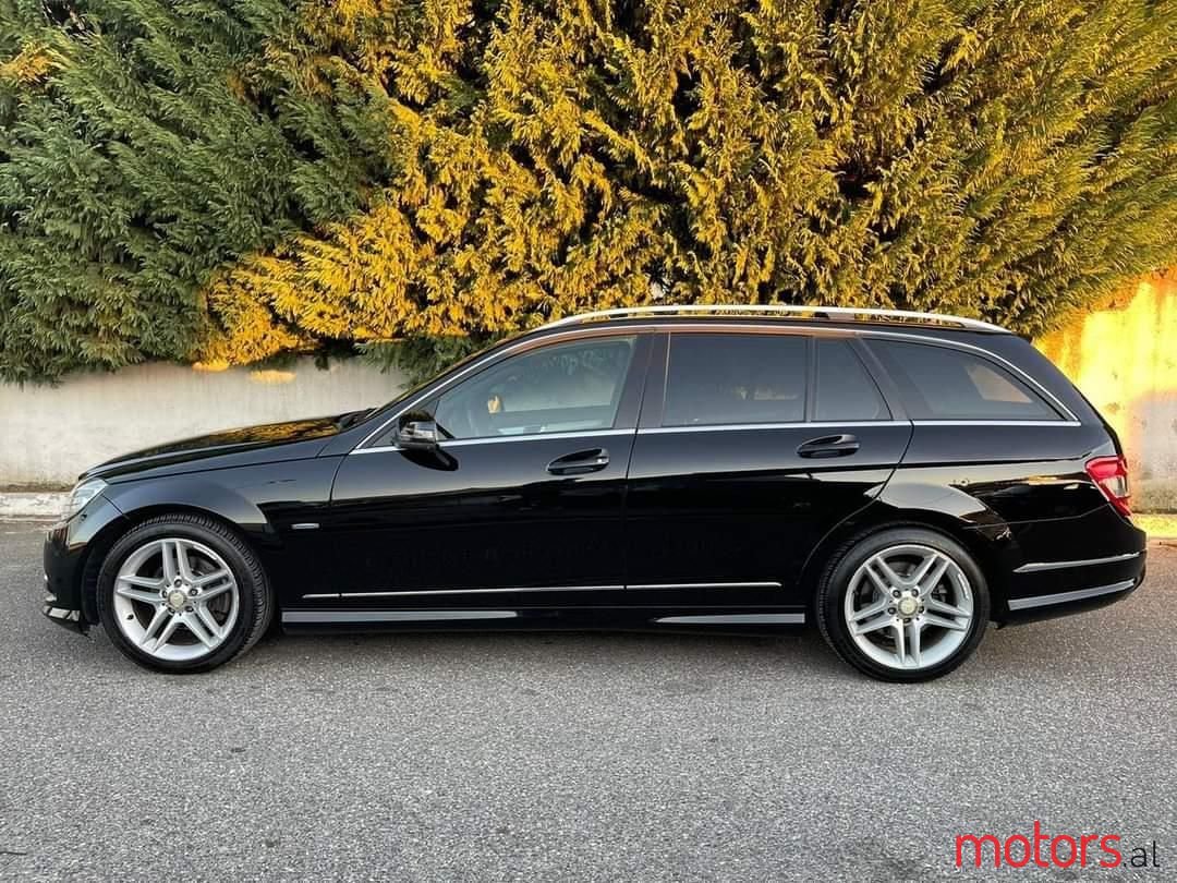 2010' Mercedes-Benz C 200 photo #3