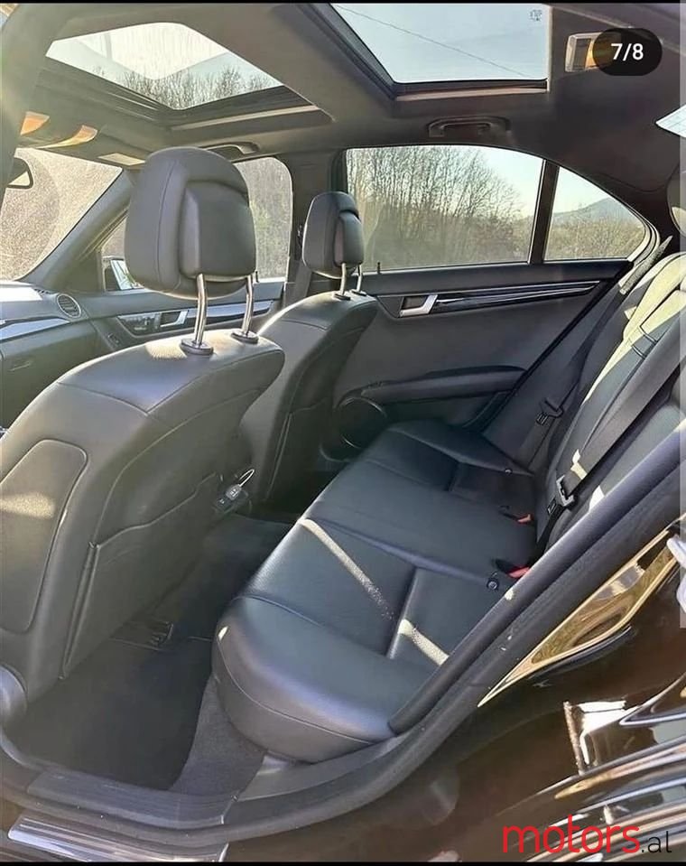 2012' Mercedes-Benz C 300 photo #5