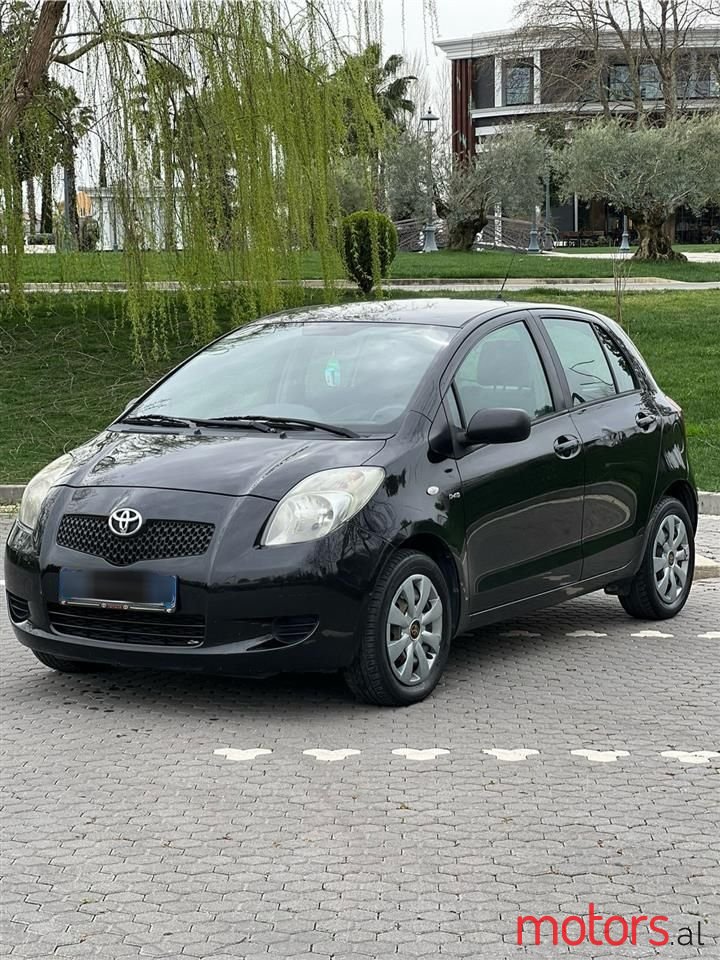 2007' Toyota Yaris photo #4