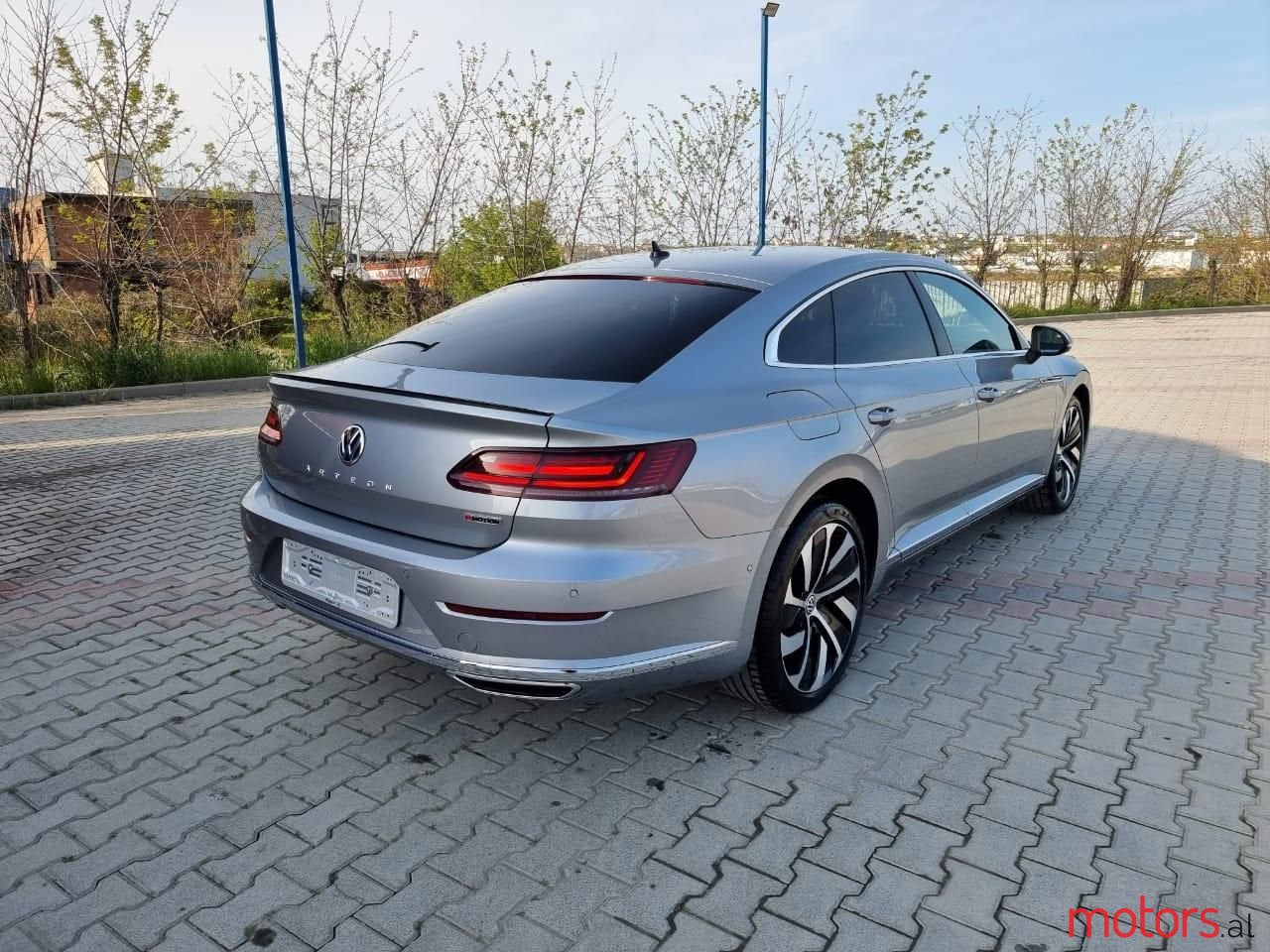 2019' Volkswagen Arteon photo #2