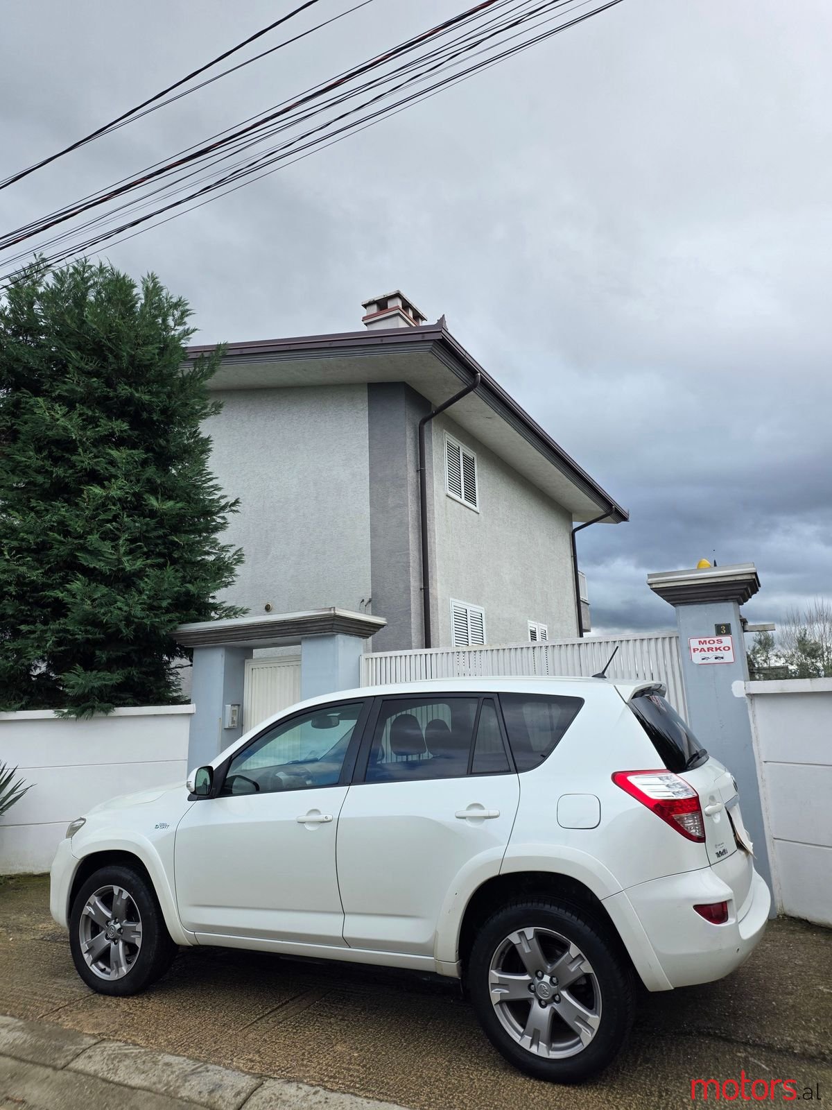 2010' Toyota RAV4 photo #3