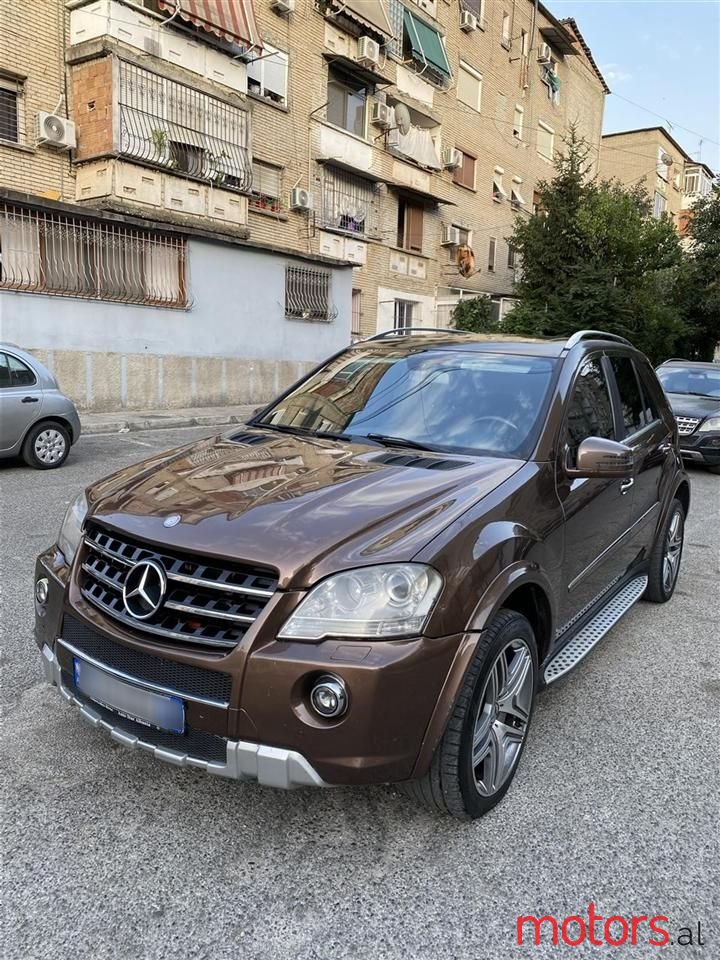 2010' Mercedes-Benz ML 350 photo #3