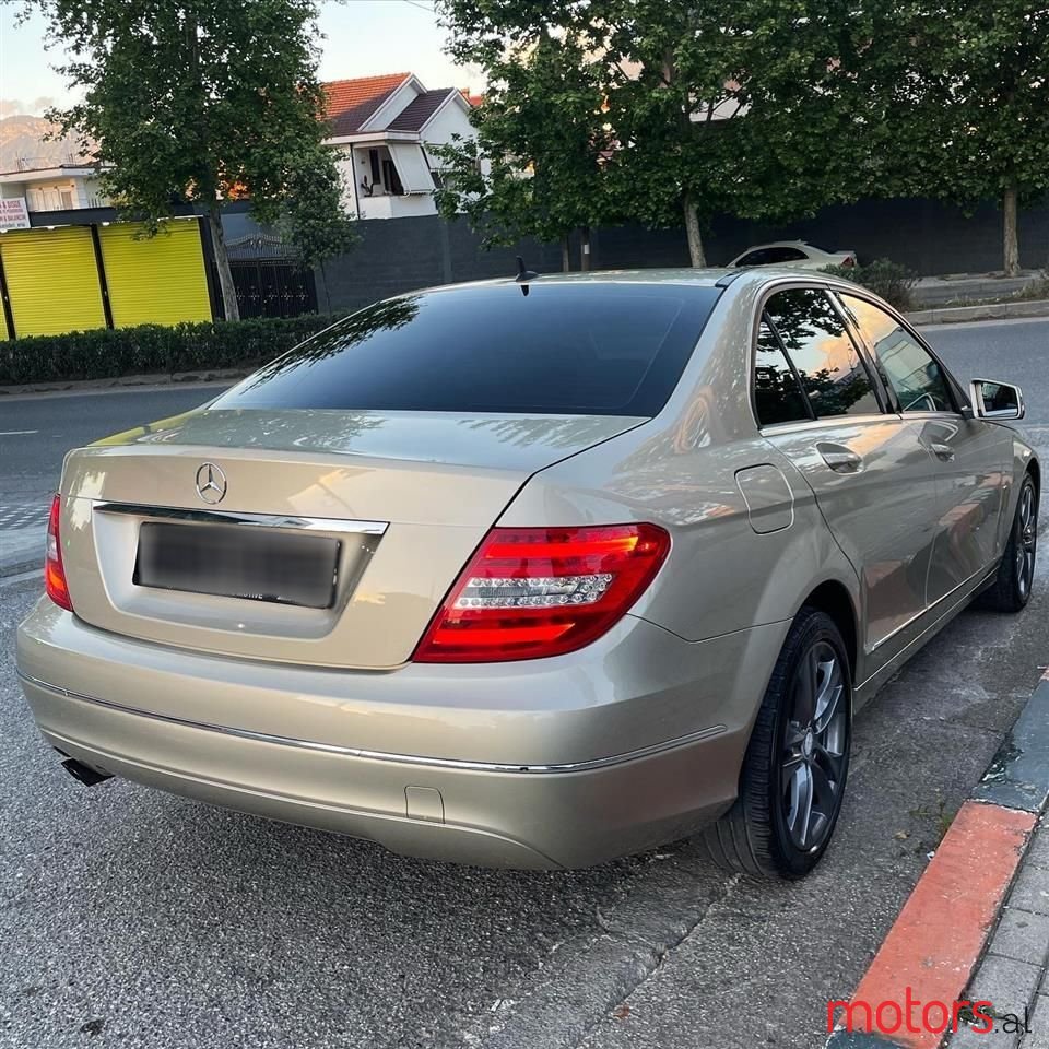 2012' Mercedes-Benz C 200 photo #6