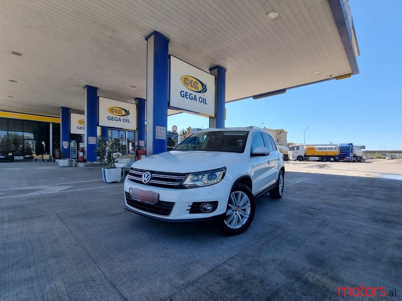 2013' Volkswagen Tiguan photo #3