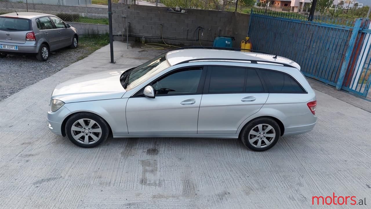 2008' Mercedes-Benz C 220 photo #2