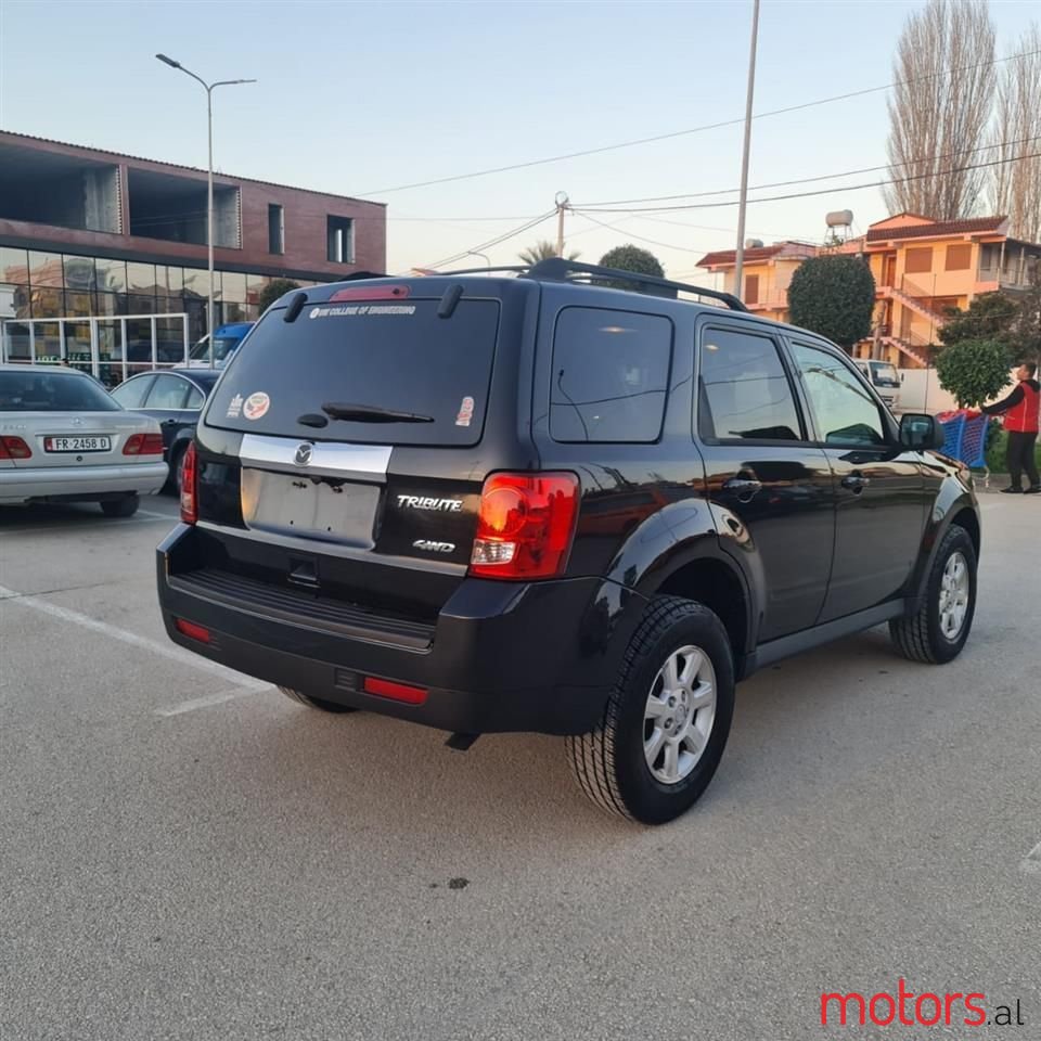 2011' Mazda Tribute photo #3