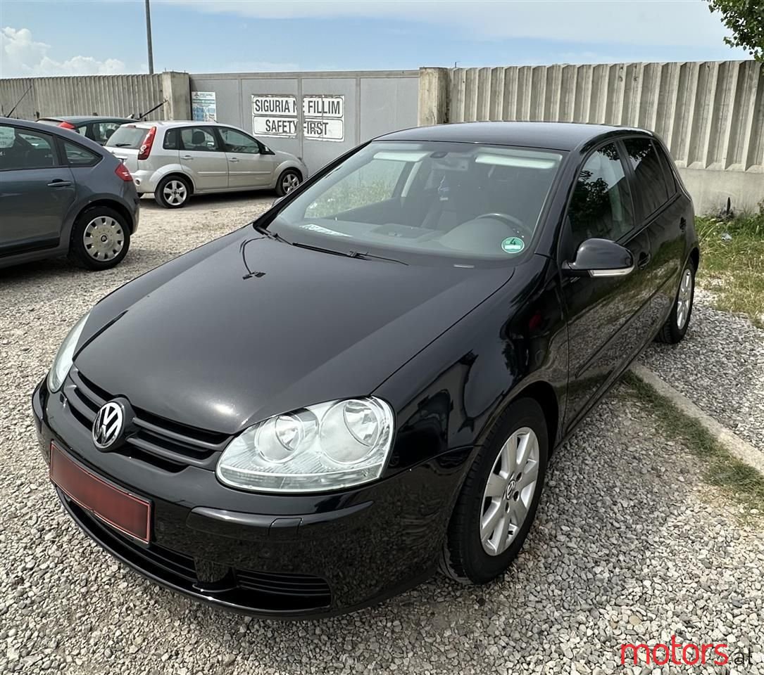 2005' Volkswagen Golf photo #4