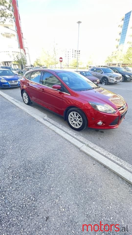 2012' Ford Focus photo #5