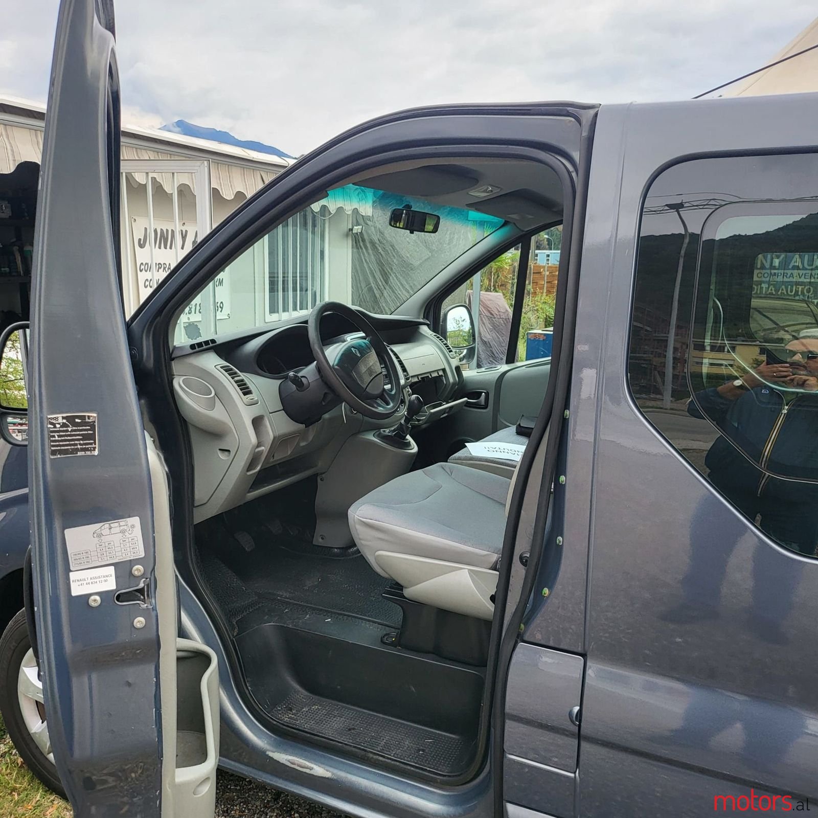 2012' Renault Trafic photo #6