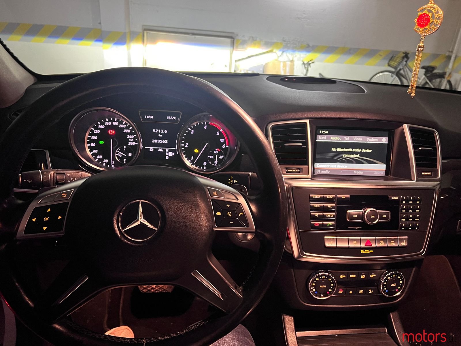 2013' Mercedes-Benz 350 photo #3