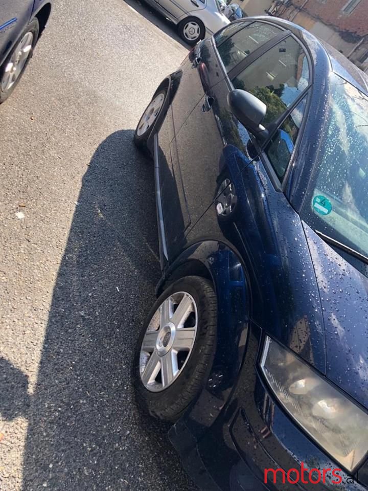 2002' Audi A2 photo #2