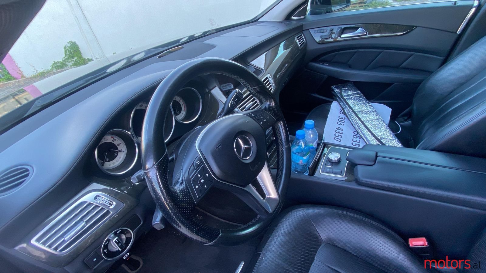 2011' Mercedes-Benz CLS 350 photo #2