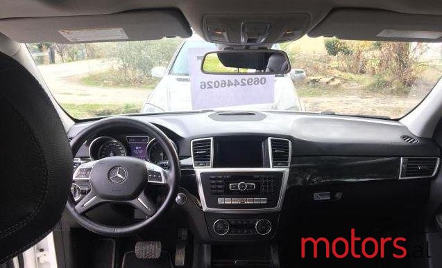 2012' Mercedes-Benz ML-Class photo #1