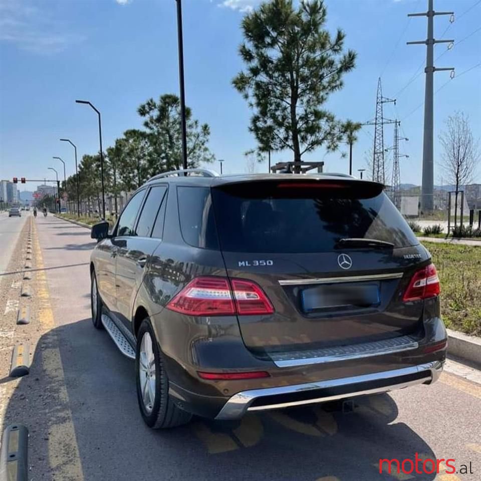 2012' Mercedes-Benz ML 350 photo #3