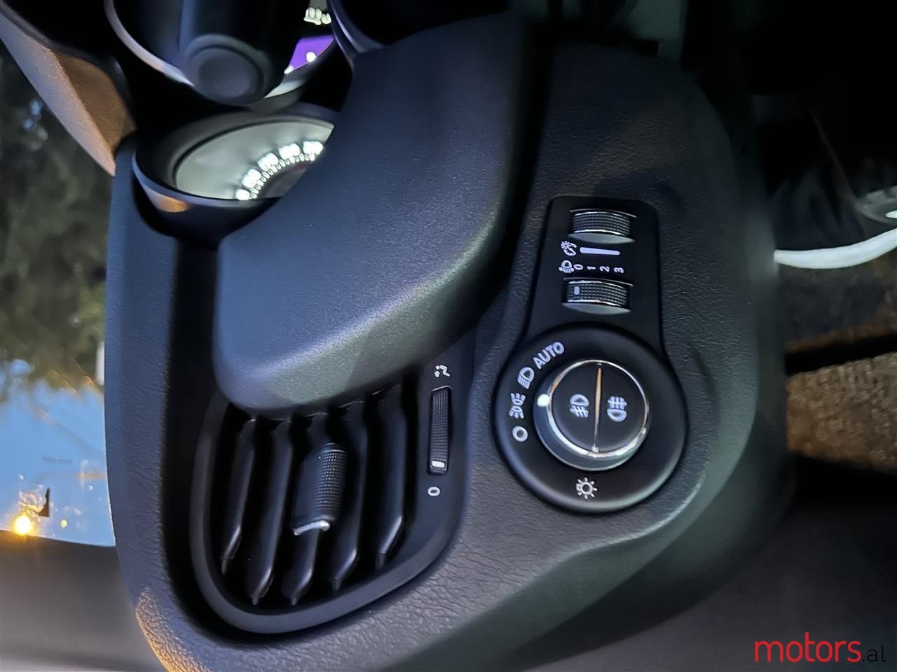 2016' Fiat 500X photo #2