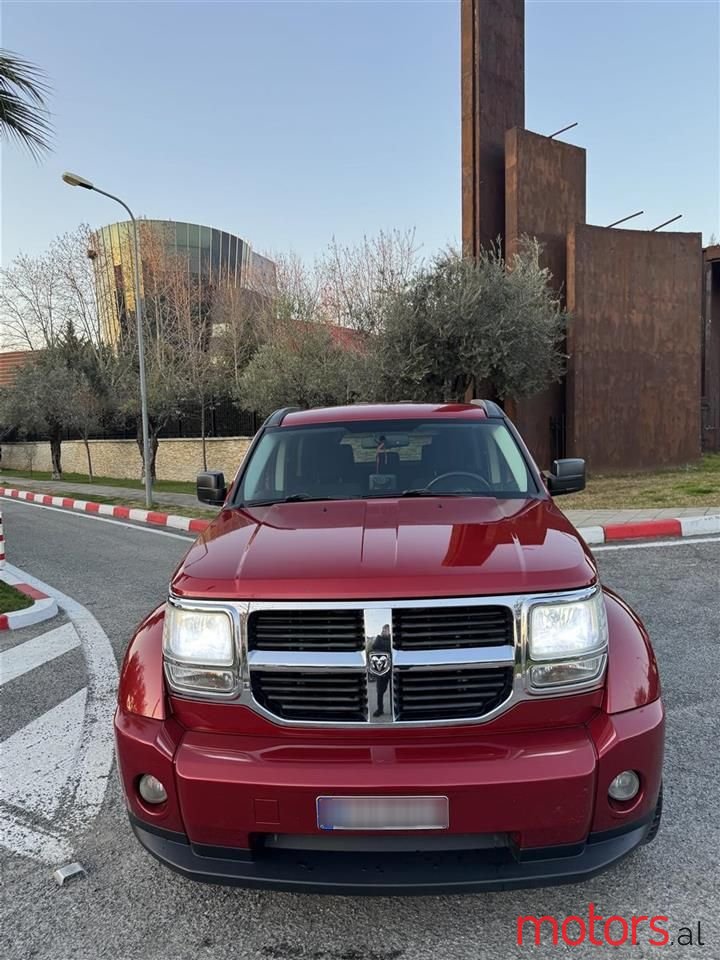 2008' Dodge Nitro photo #2